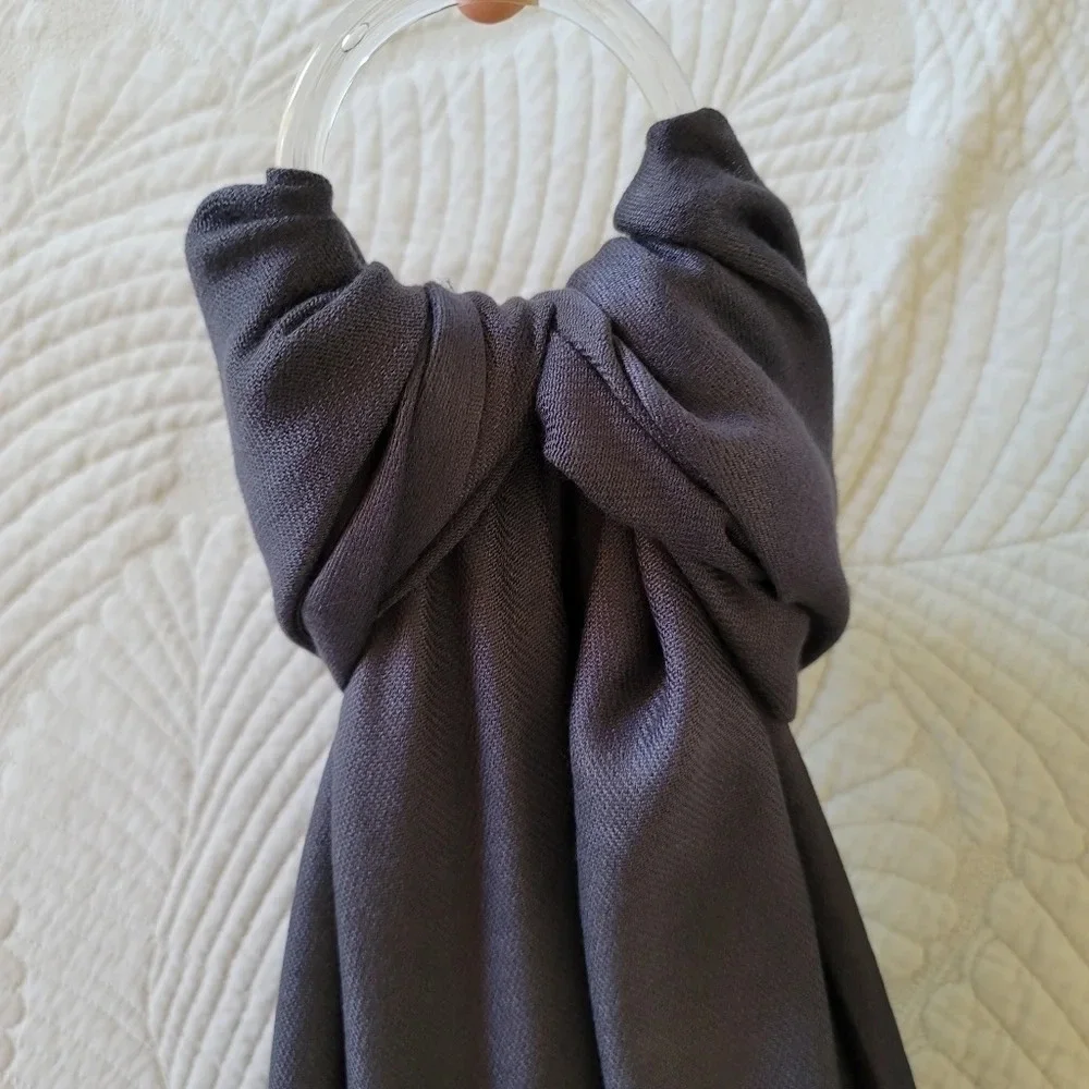 Womens H&M Black Gray Soft Cozy Fringe Scarf Wrap
